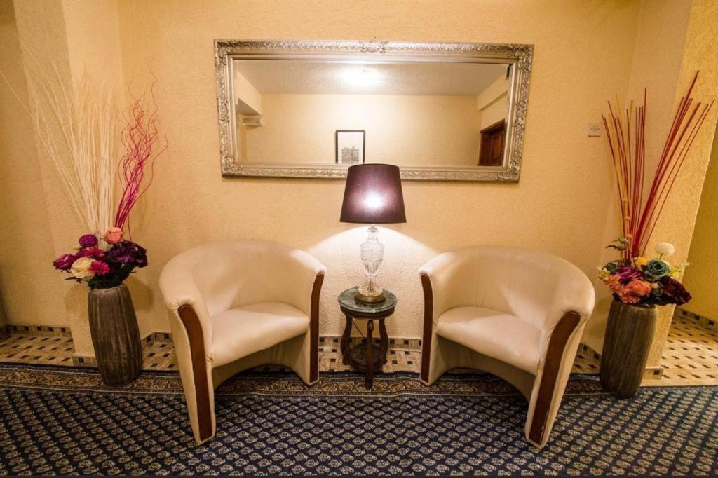 Hotel Ideall Podgorica Luaran gambar