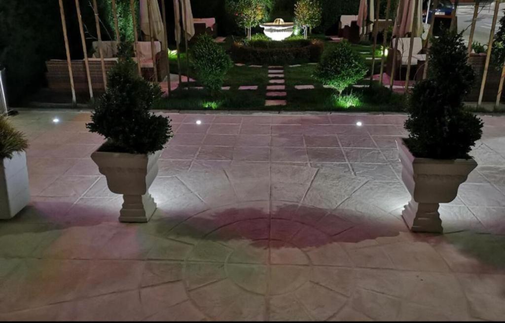 Hotel Ideall Podgorica Luaran gambar