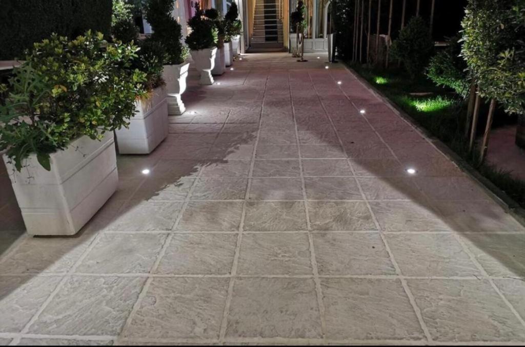Hotel Ideall Podgorica Luaran gambar