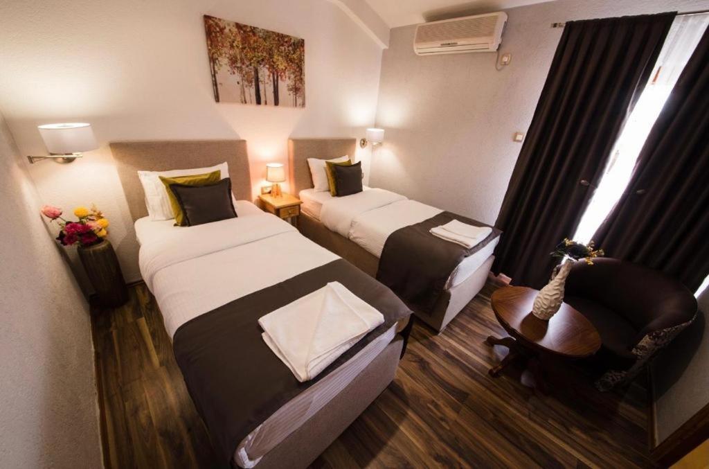 Hotel Ideall Podgorica Luaran gambar