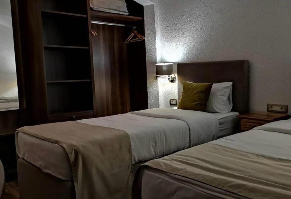 Hotel Ideall Podgorica Luaran gambar