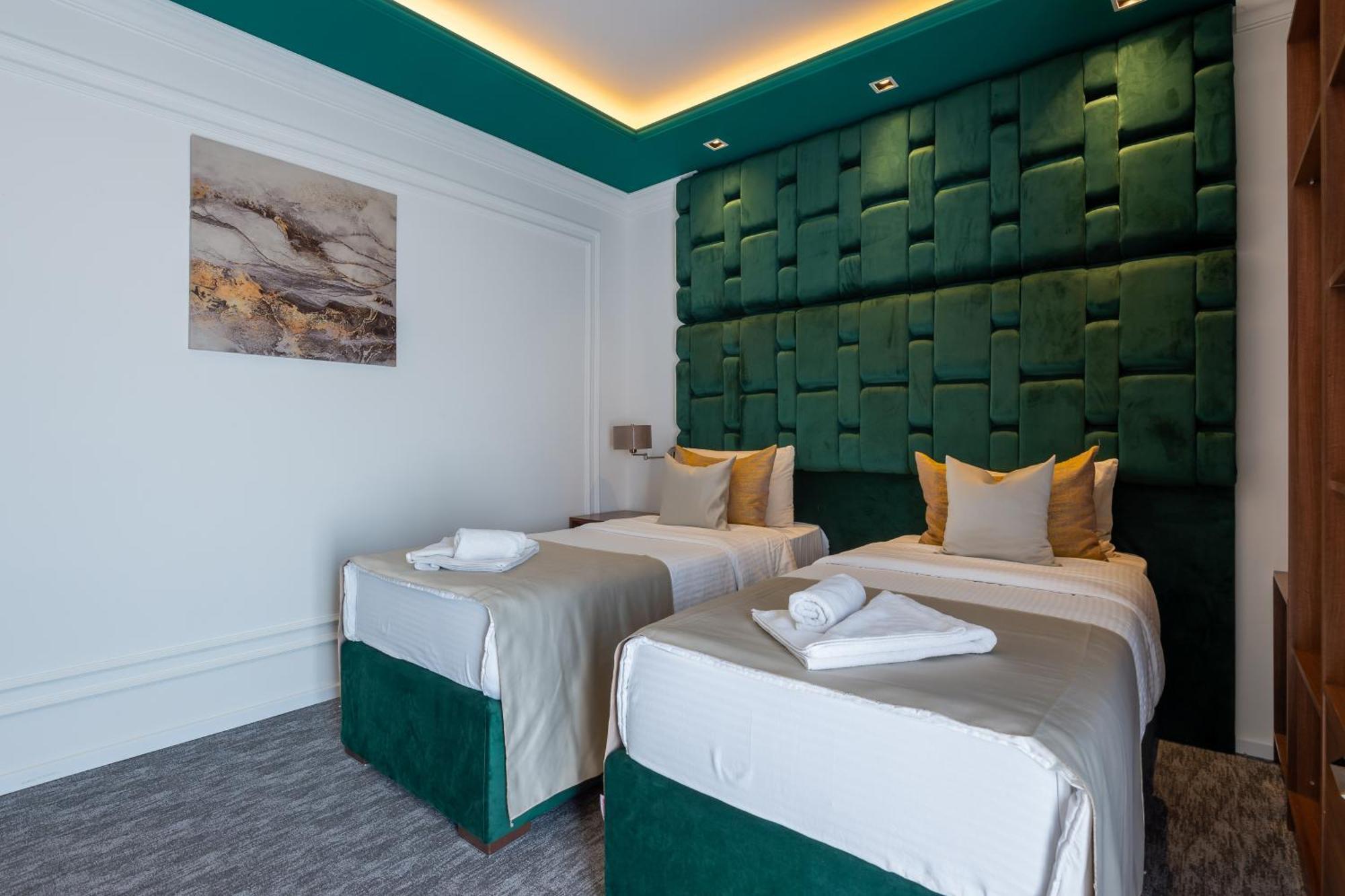 Hotel Ideall Podgorica Luaran gambar