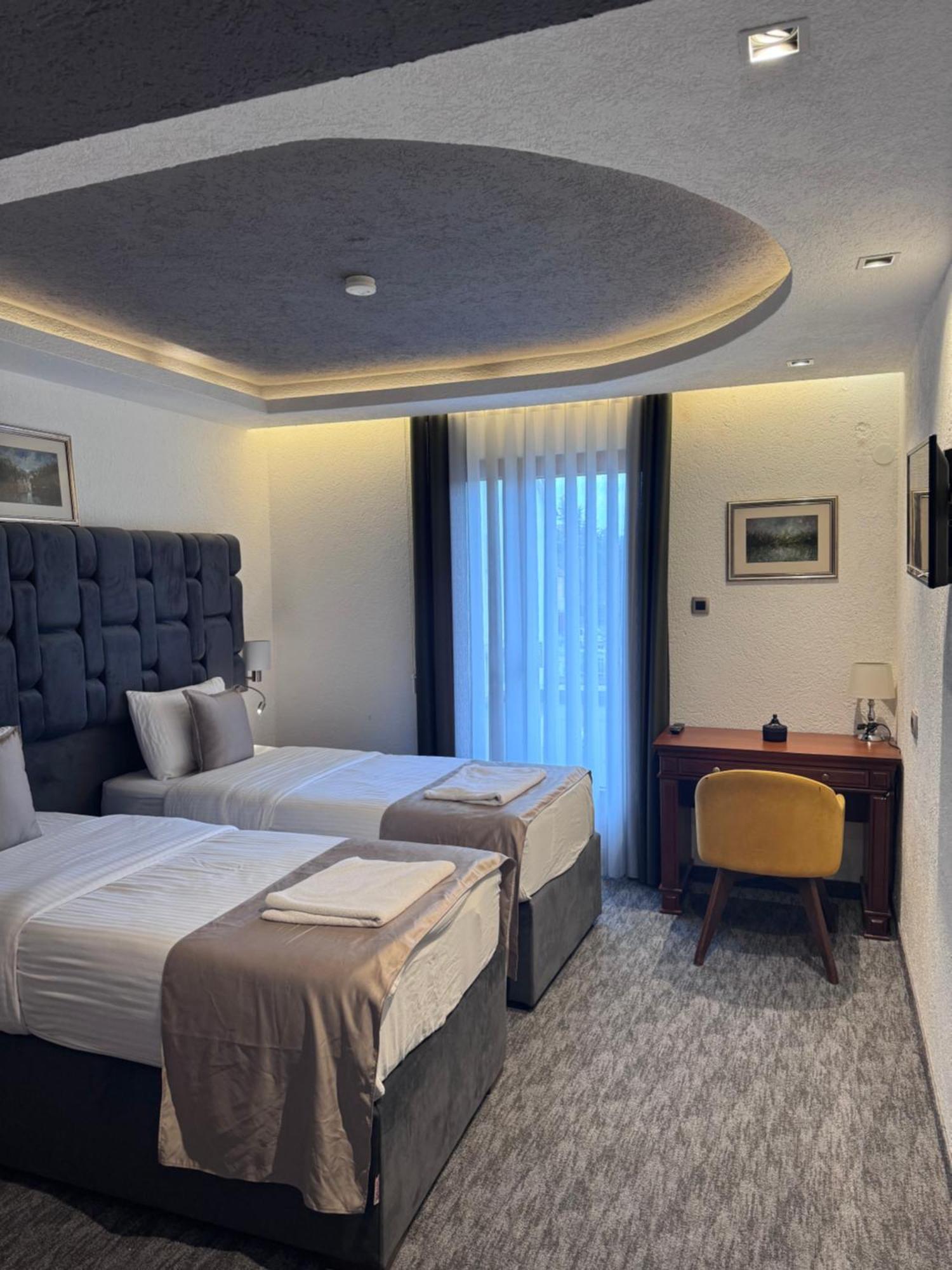Hotel Ideall Podgorica Luaran gambar